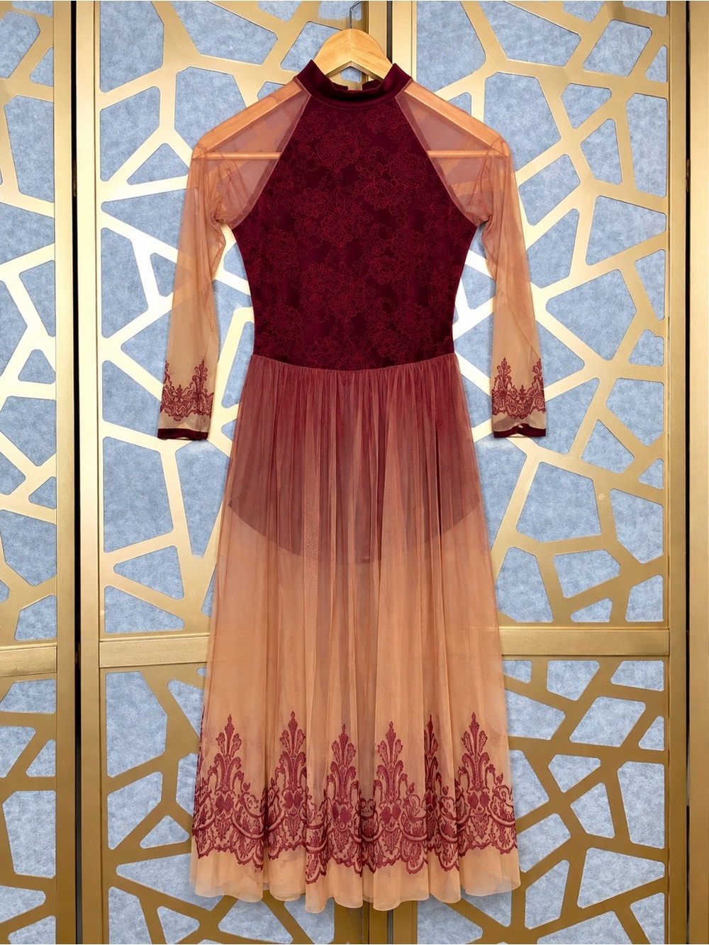 Open‎ Back Mesh Long Sleeve Dress